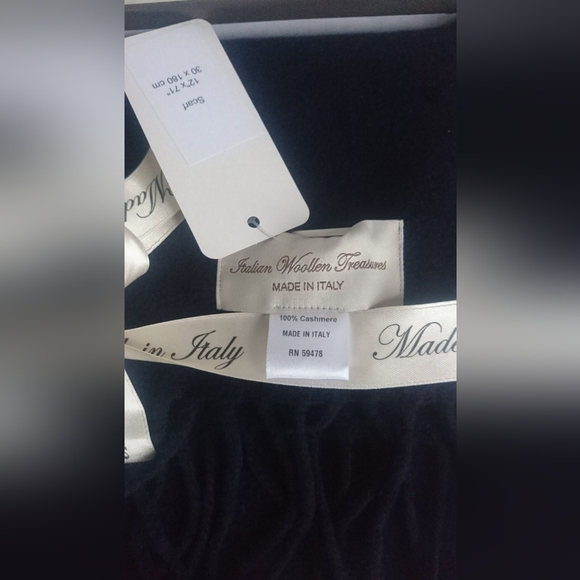Italian Woollen Treasures Unisex Scarf 100% Cashmere Navy MADE IN ITALY - Picture 8 of 9